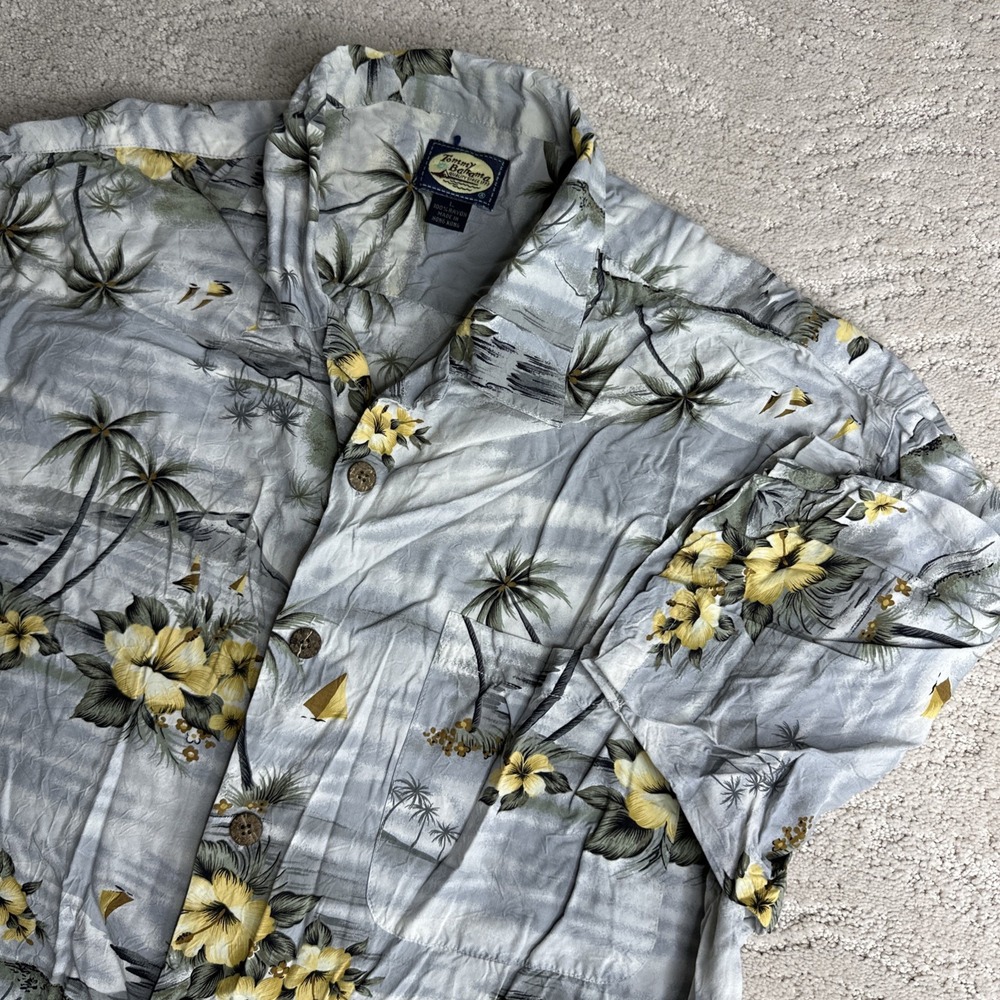 Men's Tommy Bahama Large 100% Rayon Floral Hawaiian Short Sleeve Button‎ Shirt